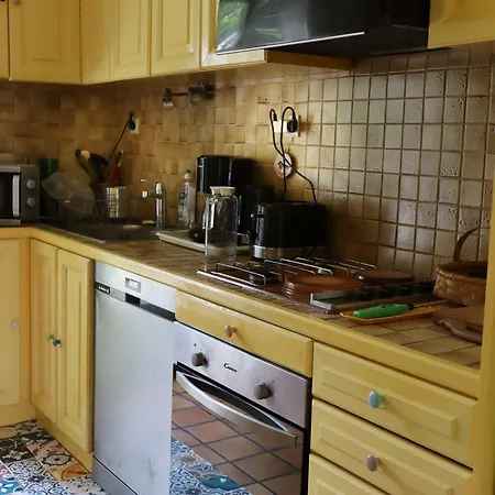 Charmante Maison Pres De La Foret De Chataigniers بيت للعطل *